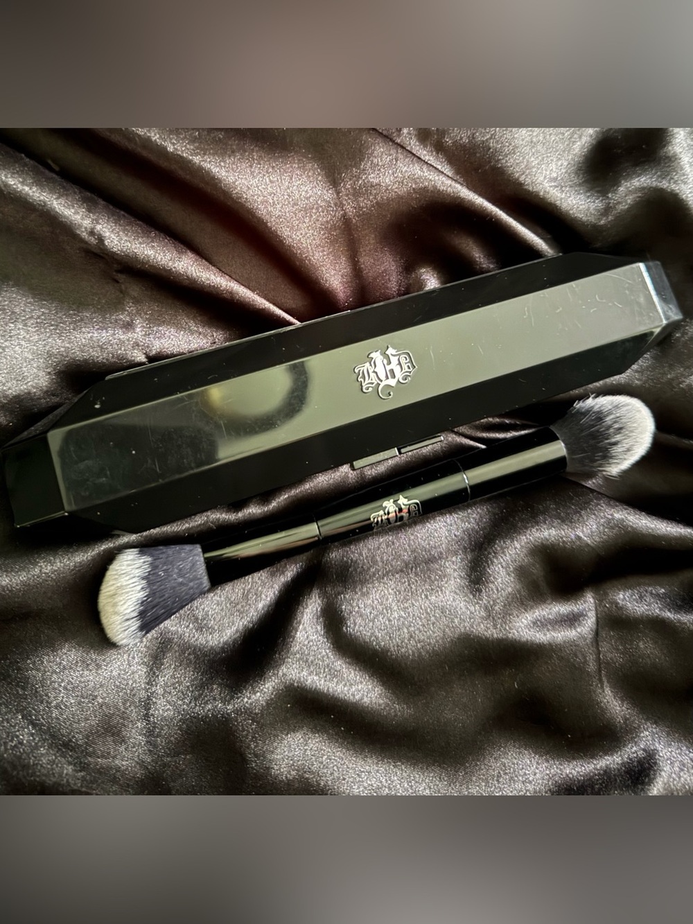 •Kat Von D• Coffin Case Contour Brush